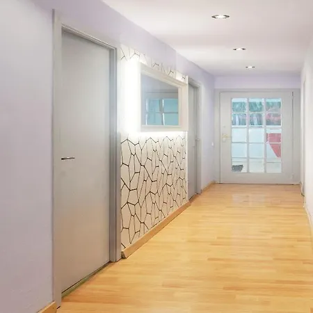 10 - Apartment